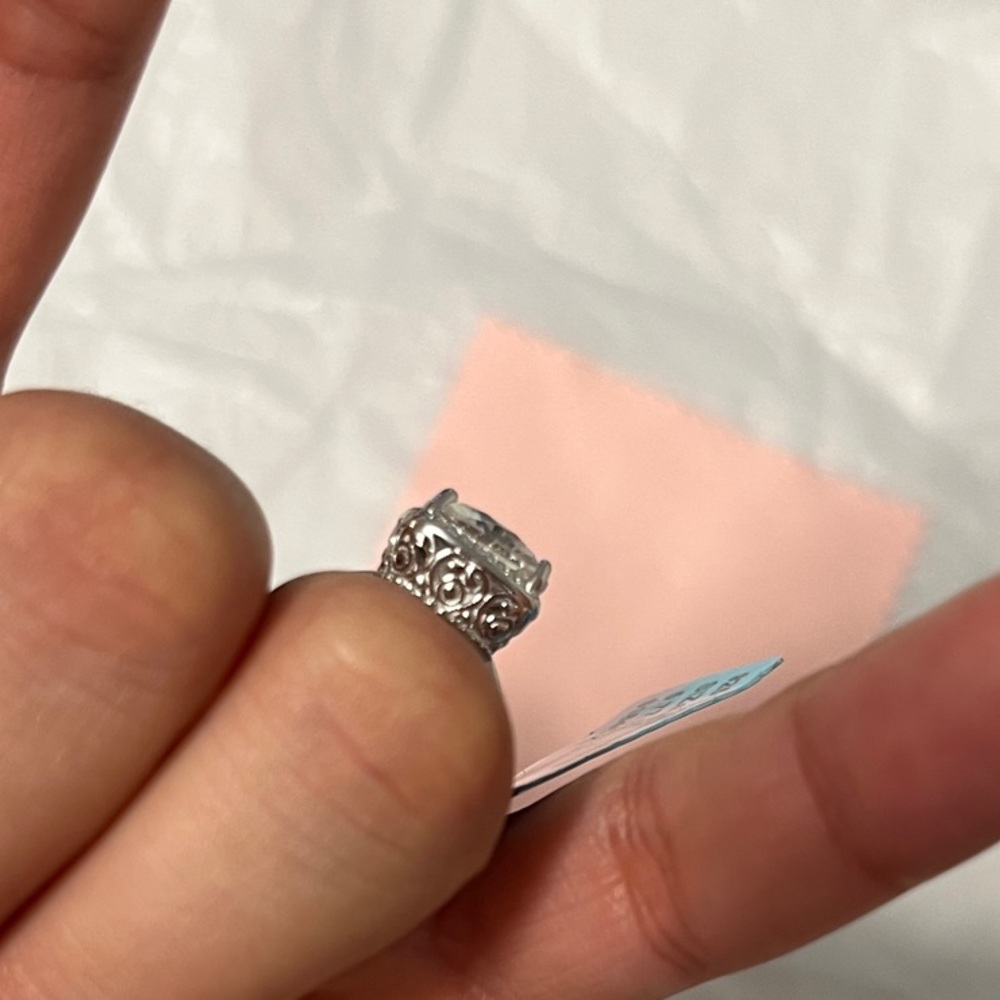 925 Moissanite Ring - Size 7 - Picture 10 of 13